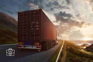 Se busca chofer para camión portacontenedores efectuando traslados entre terminales